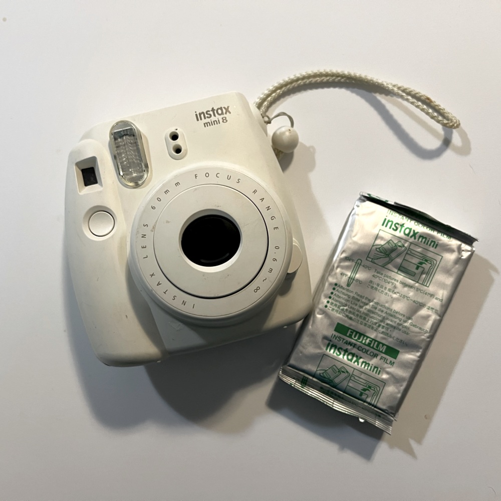 Fuji instax mini 8
